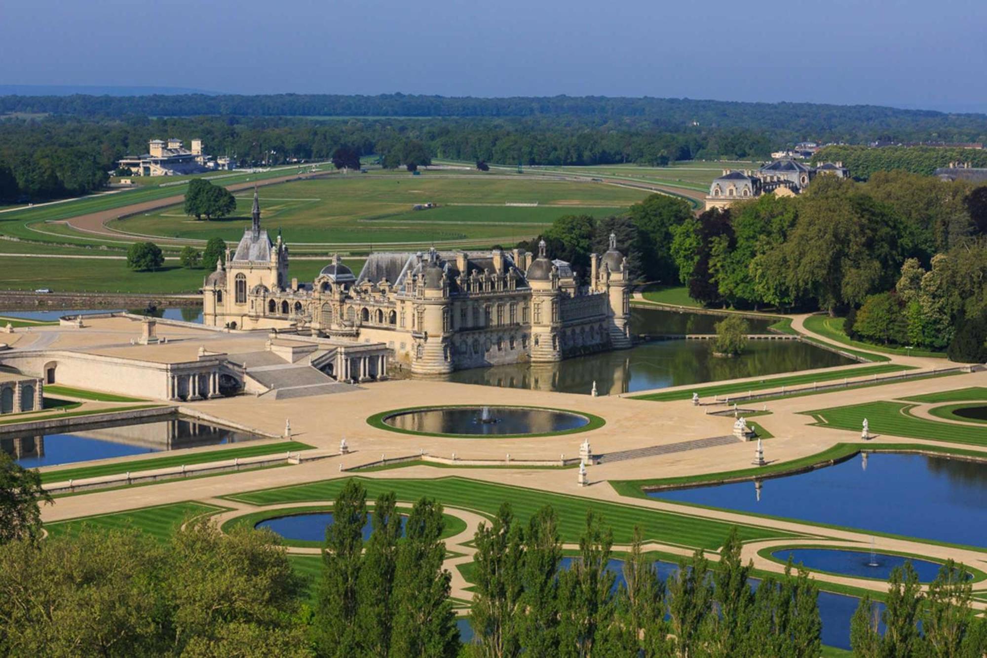 Auberge Du Jeu De Paume Chantilly Exterior photo